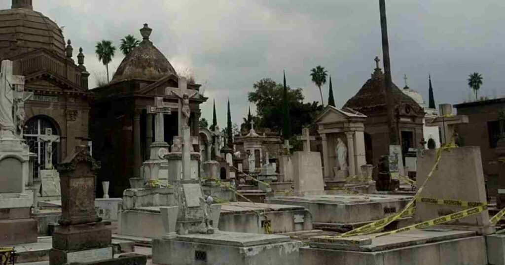El-Cementerio-Historia-De-Terror