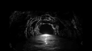la-cueva-historia-de-terror